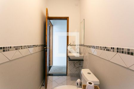 Casa à venda com 256m², 7 quartos e 2 vagasCasa 1 - Banheiro da Suíte