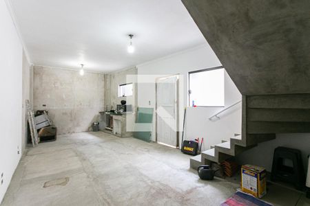 Casa 1 - Sala de casa à venda com 7 quartos, 256m² em Vila Antonina, São Paulo