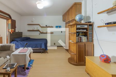 Casa para alugar com 375m², 5 quartos e 4 vagas Casa para alugar com 375m², 5 quartos e 4 vagasQuarto 3