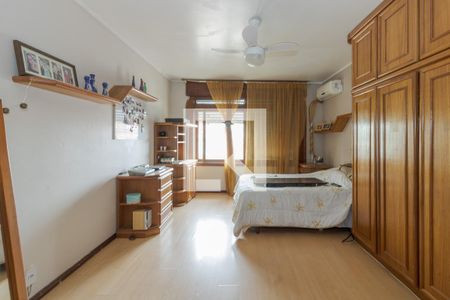 Casa para alugar com 375m², 5 quartos e 4 vagas Casa para alugar com 375m², 5 quartos e 4 vagasQuarto 2