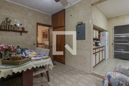 Casa para alugar com 375m², 5 quartos e 4 vagas Casa para alugar com 375m², 5 quartos e 4 vagasCozinha