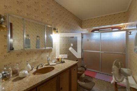 Casa para alugar com 375m², 5 quartos e 4 vagas Casa para alugar com 375m², 5 quartos e 4 vagasBanheiro Social