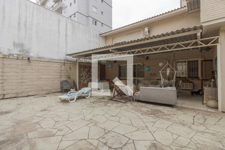 Casa para alugar com 375m², 5 quartos e 4 vagas Casa para alugar com 375m², 5 quartos e 4 vagasÁrea Externa