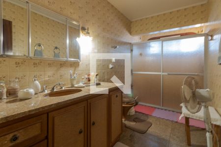 Casa para alugar com 375m², 5 quartos e 4 vagas Casa para alugar com 375m², 5 quartos e 4 vagasBanheiro Social