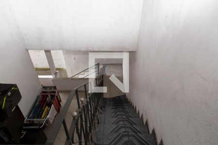 Casa à venda com 200m², 5 quartos e 2 vagasEscada