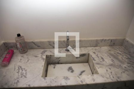 Casa à venda com 200m², 5 quartos e 2 vagasBanheiro da Suite 1