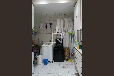 Casa à venda com 120m², 3 quartos e 2 vagasÁrea de Serviço