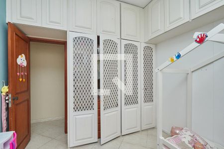 Apartamento à venda com 94m², 3 quartos e 1 vagaQuarto 2