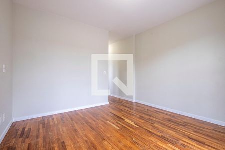 Suíte 1 de casa à venda com 5 quartos, 370m² em Alto de Pinheiros, São Paulo