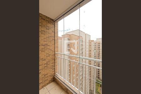 Varanda  de apartamento para alugar com 2 quartos, 59m² em Jardim Flor da Montanha, Guarulhos