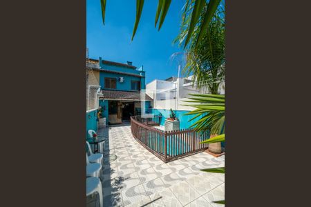 Casa à venda com 195m², 2 quartos e 3 vagasQuintal