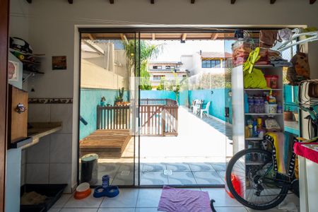 Casa à venda com 195m², 2 quartos e 3 vagasQuintal