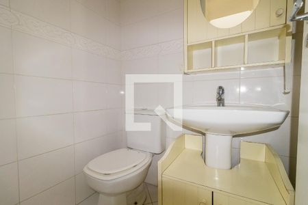 Casa de condomínio à venda com 200m², 4 quartos e 2 vagas Casa de condomínio à venda com 200m², 4 quartos e 2 vagasBanheiro