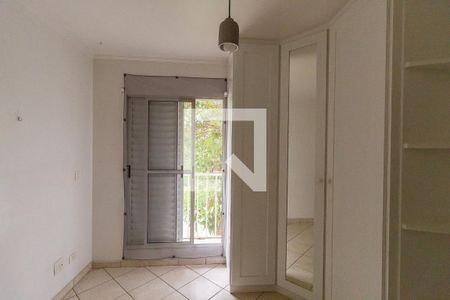 Casa de condomínio à venda com 200m², 4 quartos e 2 vagas Casa de condomínio à venda com 200m², 4 quartos e 2 vagasSuíte 2