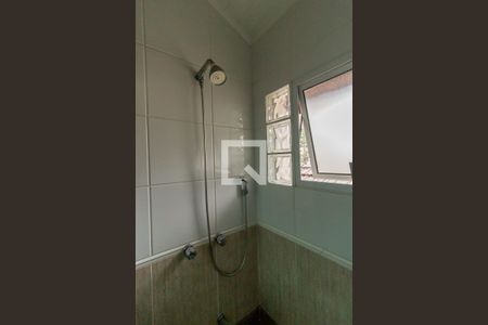 Casa de condomínio à venda com 200m², 4 quartos e 2 vagas Casa de condomínio à venda com 200m², 4 quartos e 2 vagasBanheiro da Suíte 1