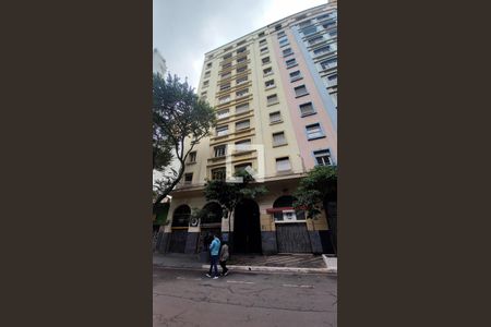 Apartamento à venda com 65m², 1 quarto e sem vagaFachada