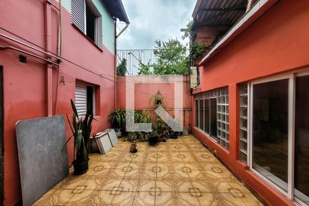 Casa à venda com 150m², 2 quartos e 10 vagasQuintal
