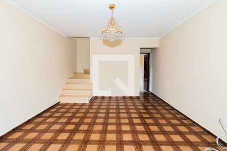 Casa para alugar com 300m², 3 quartos e 4 vagas Casa para alugar com 300m², 3 quartos e 4 vagasSala