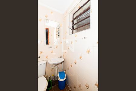Casa para alugar com 300m², 3 quartos e 4 vagas Casa para alugar com 300m², 3 quartos e 4 vagasBanheiro de Serviço