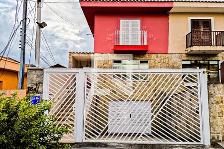 Casa para alugar com 300m², 3 quartos e 4 vagas Casa para alugar com 300m², 3 quartos e 4 vagasFachada com Plaquinha