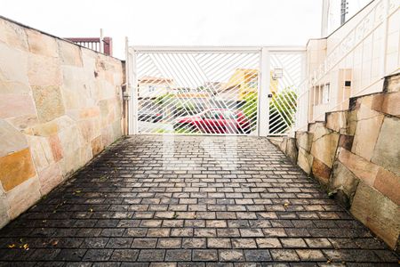 Casa para alugar com 300m², 3 quartos e 4 vagas Casa para alugar com 300m², 3 quartos e 4 vagasGaragem