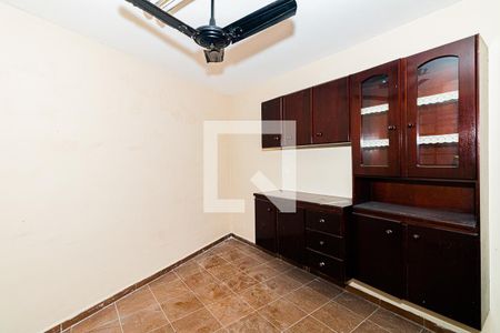 Casa para alugar com 300m², 3 quartos e 4 vagas Casa para alugar com 300m², 3 quartos e 4 vagasQuarto de Serviço