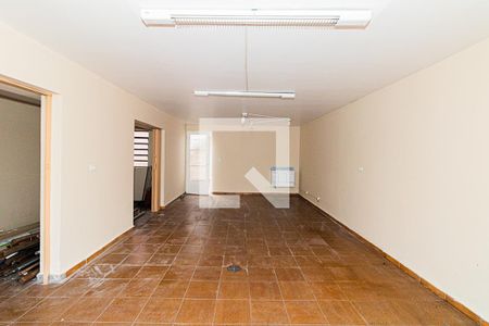 Casa para alugar com 300m², 3 quartos e 4 vagas Casa para alugar com 300m², 3 quartos e 4 vagasGaragem