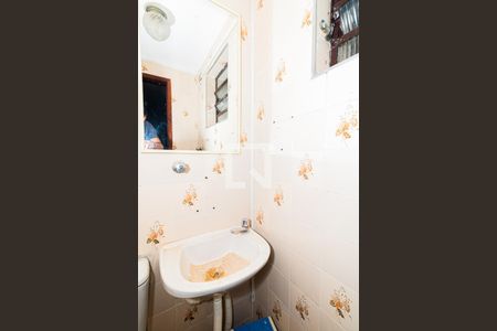 Casa para alugar com 300m², 3 quartos e 4 vagas Casa para alugar com 300m², 3 quartos e 4 vagasBanheiro de Serviço