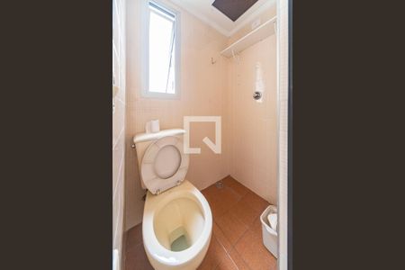 Apartamento para alugar com 68m², 2 quartos e 1 vaga Apartamento para alugar com 68m², 2 quartos e 1 vagaBanheiro de Serviço