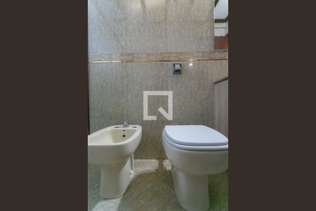 Apartamento para alugar com 106m², 3 quartos e 2 vagas Apartamento para alugar com 106m², 3 quartos e 2 vagasBanheiro