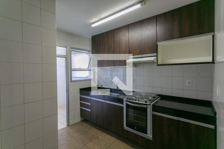 Apartamento para alugar com 106m², 3 quartos e 2 vagas Apartamento para alugar com 106m², 3 quartos e 2 vagasCozinha
