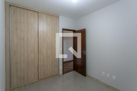 Quarto 1 de apartamento para alugar com 3 quartos, 106m² em Ipiranga, Belo Horizonte