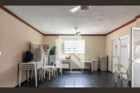 Apartamento à venda com 52m², 2 quartos e 1 vaga Apartamento à venda com 52m², 2 quartos e 1 vagaÁrea Comum - Churrasqueira/Salão de Festas