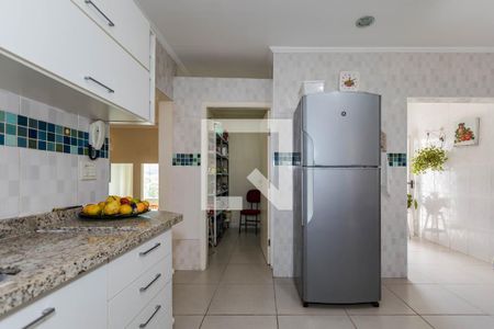 Casa para alugar com 400m², 3 quartos e 2 vagasCozinha