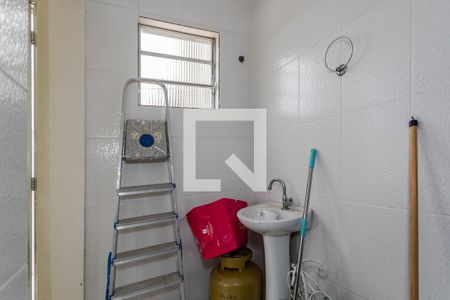Casa para alugar com 400m², 3 quartos e 2 vagasBanheiro de Serviço