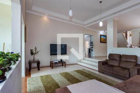 Sala de Estar de casa para alugar com 3 quartos, 400m² em Vila Suissa, Mogi das Cruzes