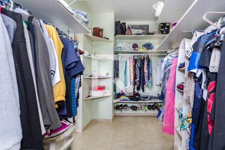 Casa para alugar com 400m², 3 quartos e 2 vagasCloset - Quarto 2 - Suíte