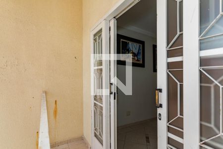 Sacada de casa para alugar com 3 quartos, 400m² em Vila Suissa, Mogi das Cruzes