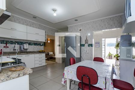 Casa para alugar com 400m², 3 quartos e 2 vagasCozinha