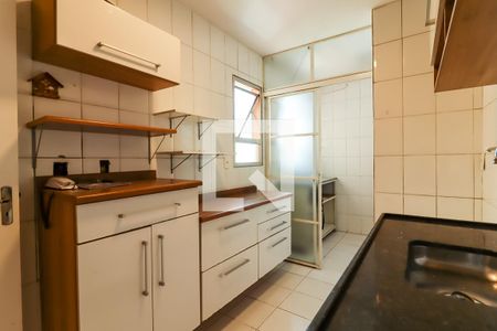 Apartamento à venda com 60m², 2 quartos e 1 vagaCozinha - Armários