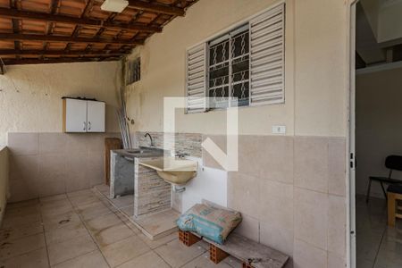 Casa para alugar com 85m², 2 quartos e 1 vagaÁrea de Serviço