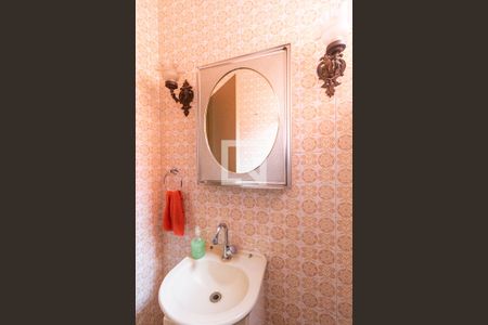 Lavabo de casa à venda com 3 quartos, 372m² em Jardim Jussara, São Paulo