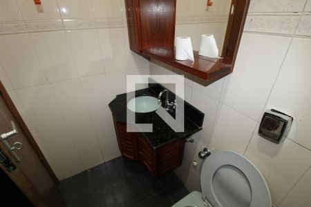 Casa para alugar com 280m², 3 quartos e 4 vagasBanheiro 2