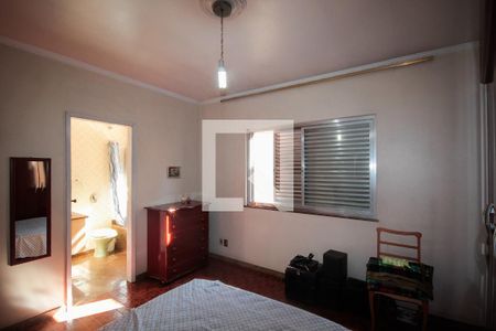 Casa à venda com 192m², 4 quartos e 3 vagasPiso 1 - Suíte