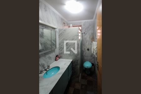 Casa à venda com 192m², 4 quartos e 3 vagasPiso 0 - Banheiro