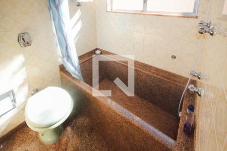 Casa à venda com 192m², 4 quartos e 3 vagasPiso 1 - Suíte