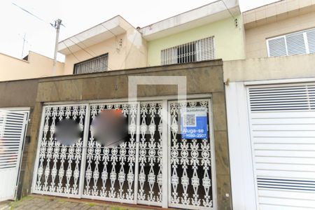 Casa para alugar com 180m², 3 quartos e 2 vagas Casa para alugar com 180m², 3 quartos e 2 vagasFachada
