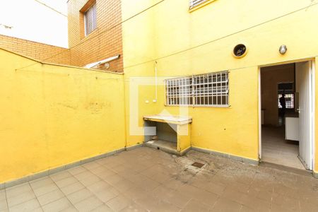 Casa para alugar com 180m², 3 quartos e 2 vagas Casa para alugar com 180m², 3 quartos e 2 vagasQuintal