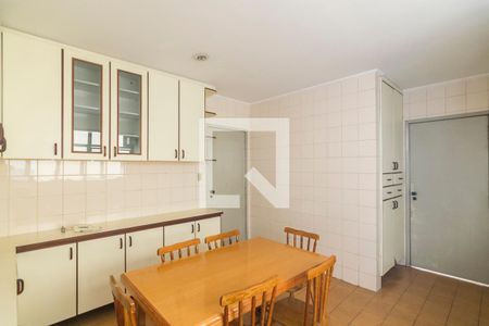 Apartamento à venda com 133m², 3 quartos e 2 vagasCozinha