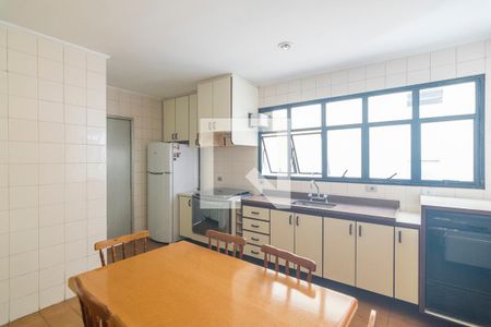 Apartamento à venda com 133m², 3 quartos e 2 vagasCozinha
